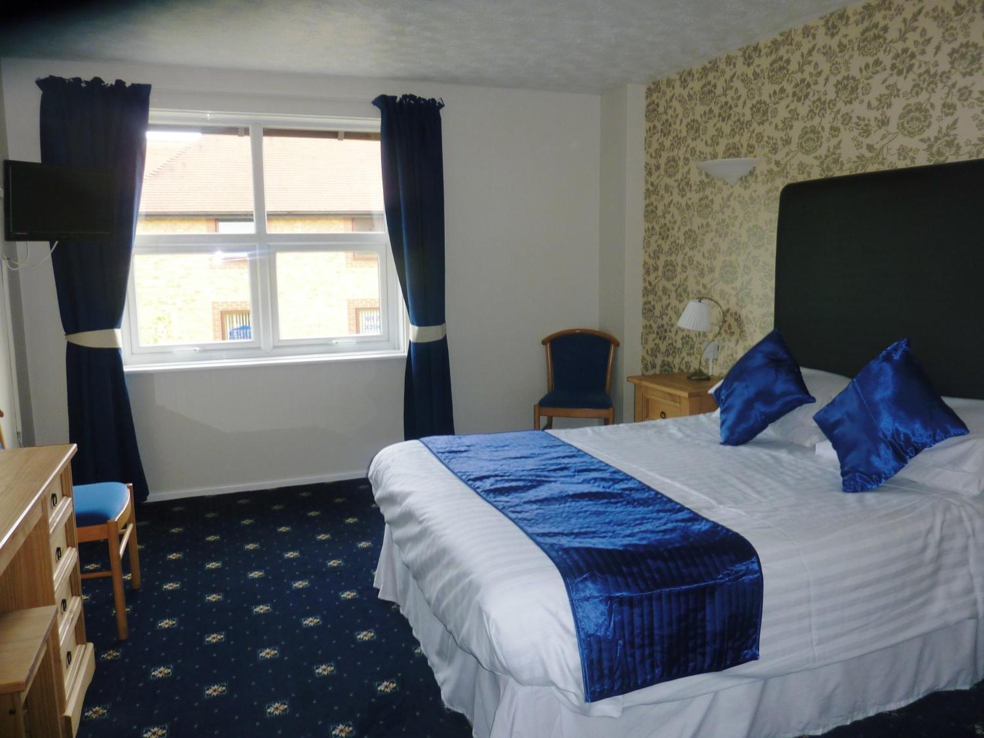 Woodham Ferrers The Oakland Hotel מראה חיצוני תמונה