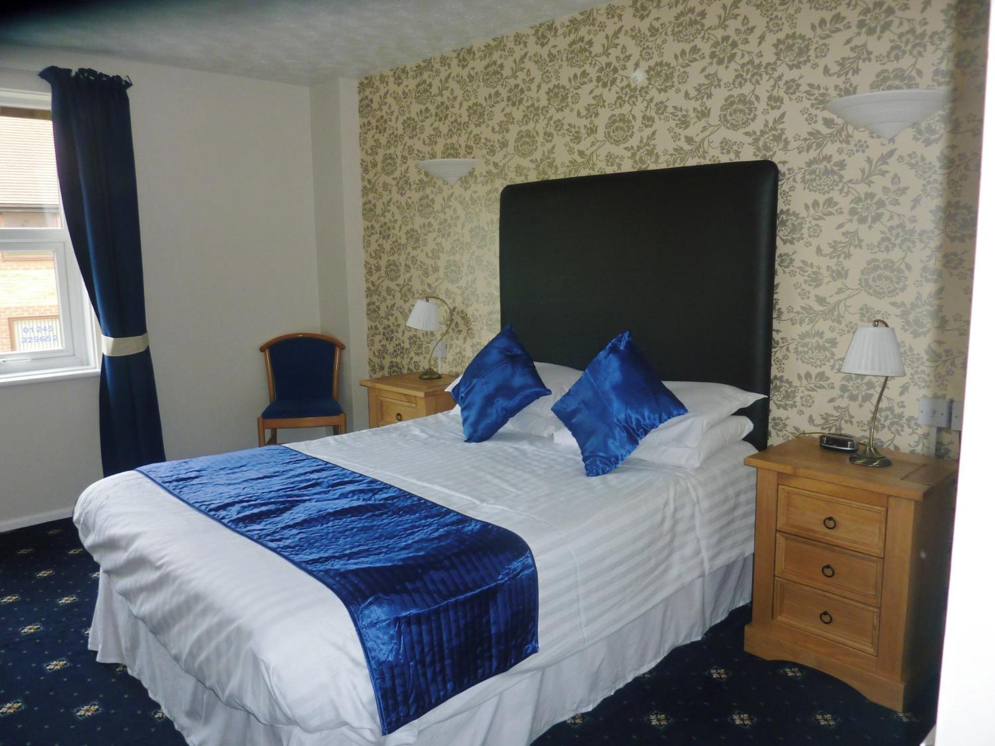 Woodham Ferrers The Oakland Hotel מראה חיצוני תמונה
