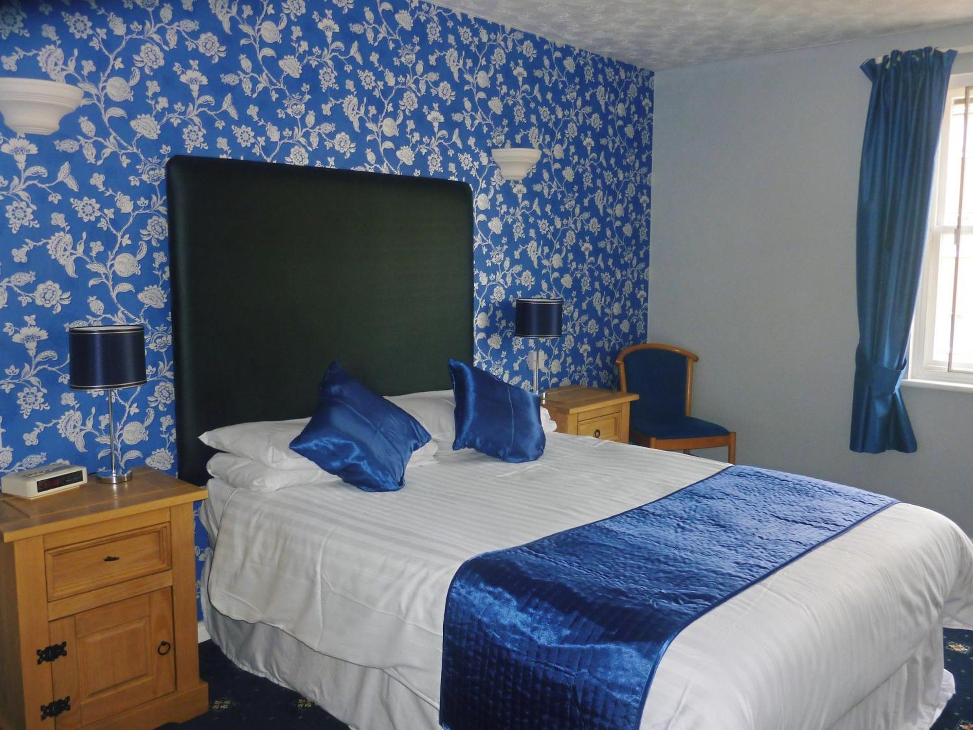 Woodham Ferrers The Oakland Hotel מראה חיצוני תמונה