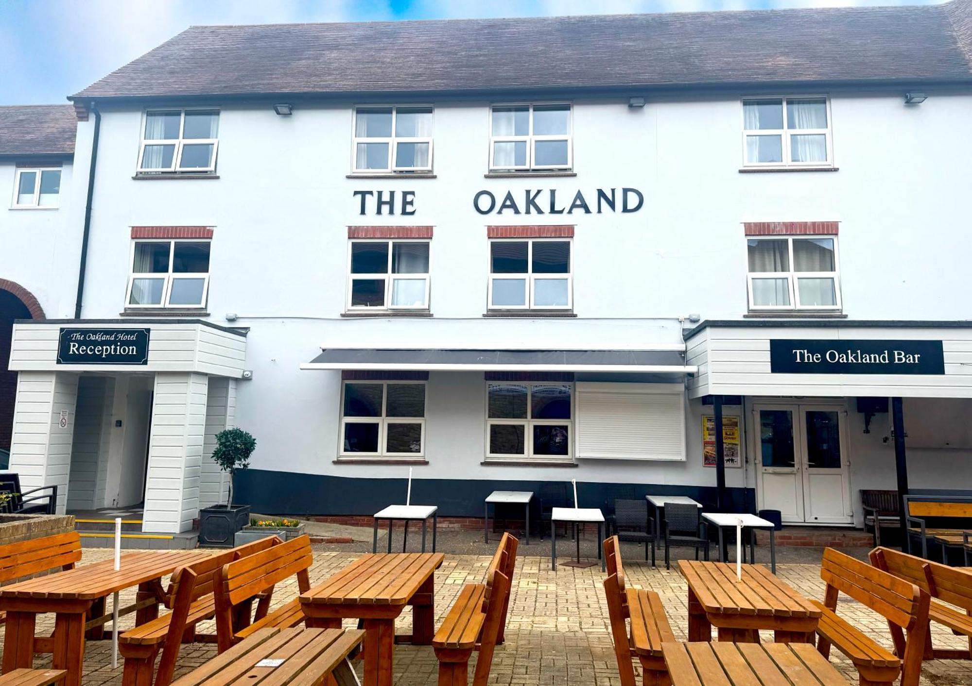 Woodham Ferrers The Oakland Hotel מראה חיצוני תמונה