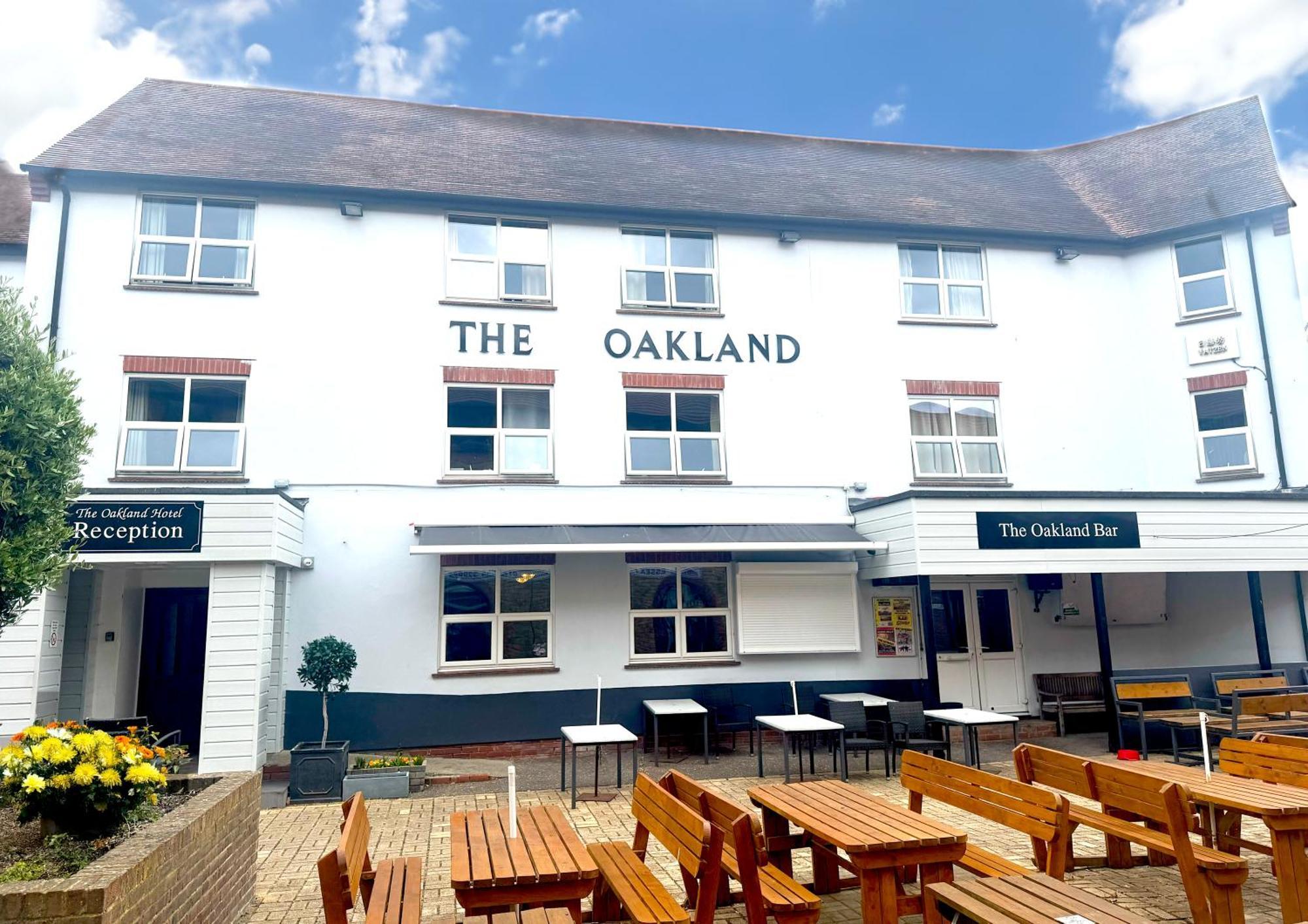 Woodham Ferrers The Oakland Hotel מראה חיצוני תמונה