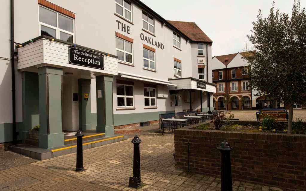 Woodham Ferrers The Oakland Hotel מראה חיצוני תמונה